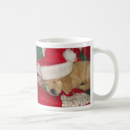 Café Caneca dourada do feriado do filhote de cachorro