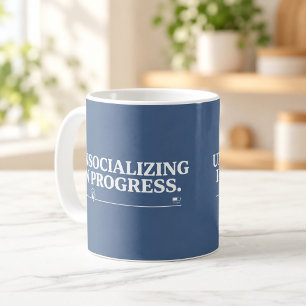 Café Caneca engraçada de introvertido 'Dessocializando 