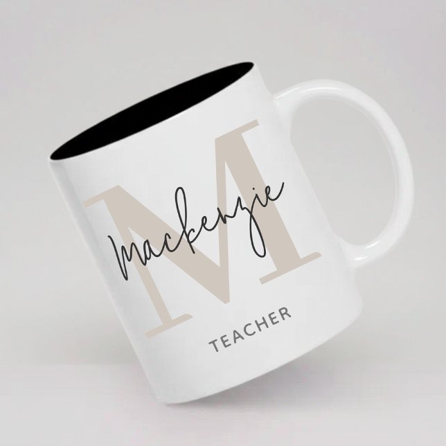 Café Caneca Personalizada com Monograma Presente de For (Personalized Greige Monogram Mug Graduation Birthday Gift for Her, Him, Friends or Coworkers)