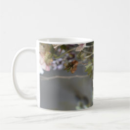 Café Caneca Sofisticada de Floral Branco | Flores Pálid
