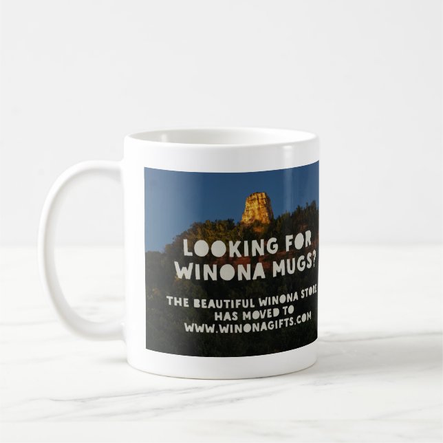 Café Caneca Sugarloaf de Winona Minnesota na noite (Esquerda)