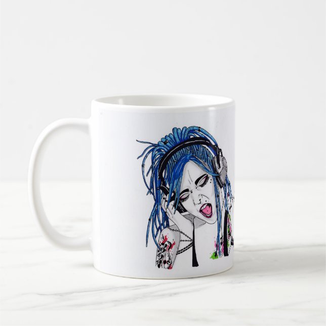 Café Caneca Tattooed alternativo da menina de Dreadlock (Esquerda)