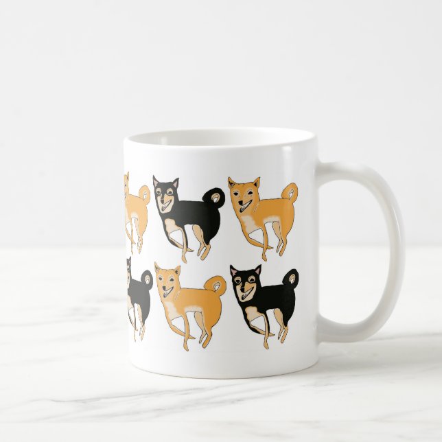 Café Caneca vermelha e preta & de Tan Shiba Inu do (Direita)