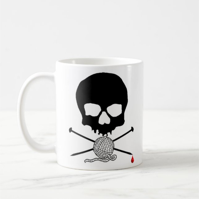 Café Crânio & agulha de confecção de malhas com caneca (Esquerda)