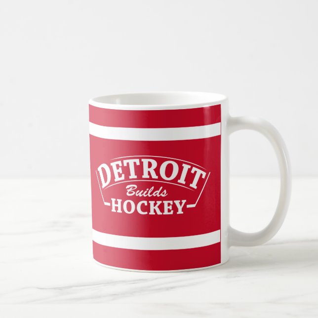Café Detroit constrói caneca vermelha-listrada de hóque (Direita)