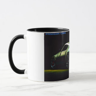 café e caneca de carro desportivo (dentro escuro e