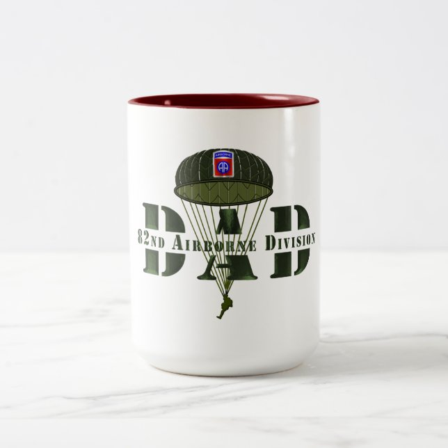 Café Em Dois Tons 82.a Caneca de viagem de "PAI" da divisão aérea (Centro)