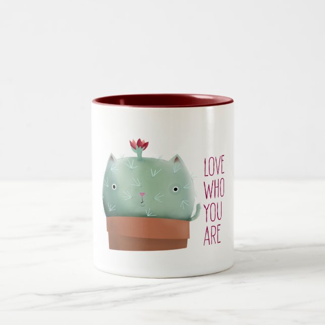 Café Em Dois Tons Amo Quem Você É Gato De Cactus — 11 Oz. Caneca (Centro)
