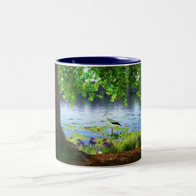 Café Em Dois Tons Ao lado da caneca de água estática (Centro)