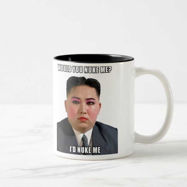 Café Em Dois Tons Armas nucleares do Un de Kim Jong mim caneca de (Direita)