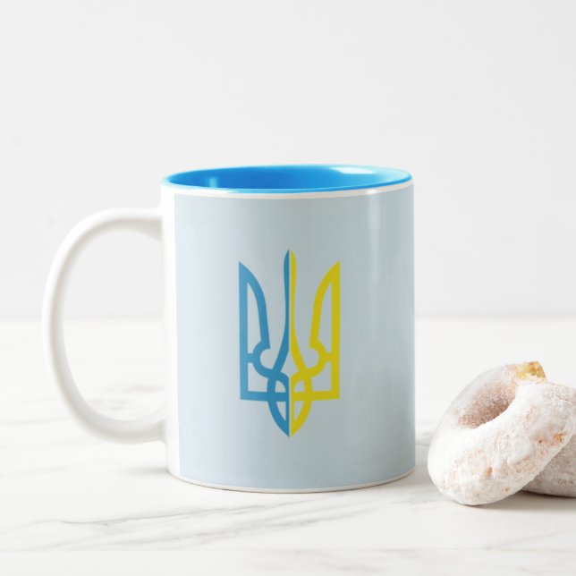 Café Em Dois Tons Caneca azul/amarela ucraniana de Tryzub (Com Donut)