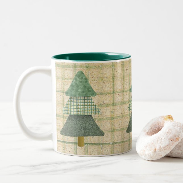 Café Em Dois Tons Caneca com Padrão de Árvore de Pinheiro Country (Com Donut)