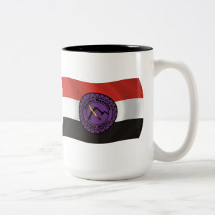 Café Em Dois Tons Caneca da bandeira da nação de Lenape da montanh