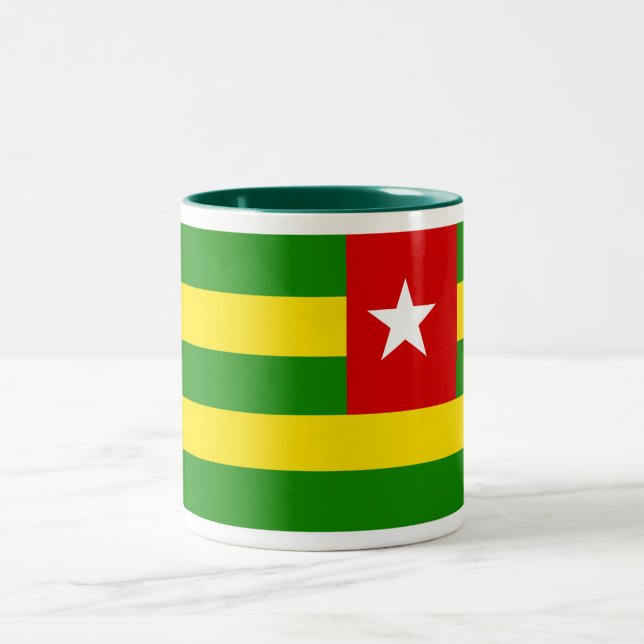 Café Em Dois Tons Caneca da bandeira de Togo (Centro)