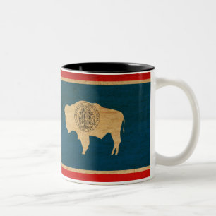 Café Em Dois Tons Caneca da bandeira de Wyoming
