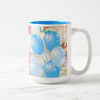 Café Em Dois Tons Caneca de Celebração de Balões de Aniversário