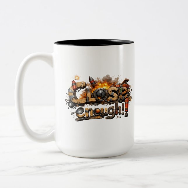 Café Em Dois Tons Caneca de Construção Próxima o Suficiente (Esquerda)