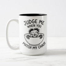 Caneca de Duas Cores com Design Excêntrico de Coal