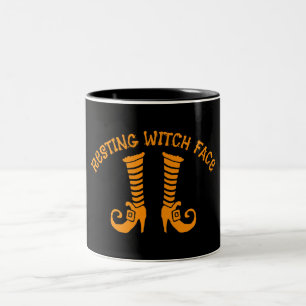Café Em Dois Tons Caneca de duas cores preta com rosto de bruxa desc
