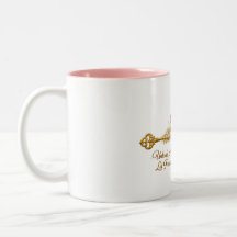 Caneca de Inspiração Chave Dourada & Borboleta