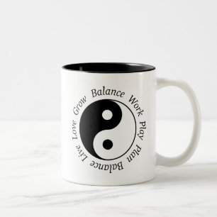 Café Em Dois Tons Caneca de Yin Yang do equilíbrio