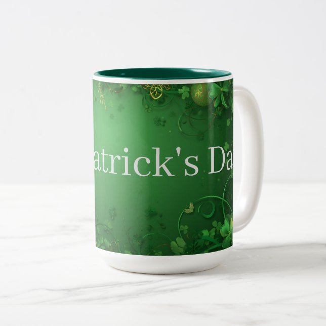 Café Em Dois Tons Caneca do Dia de São Patrício (Frente Esquerda)