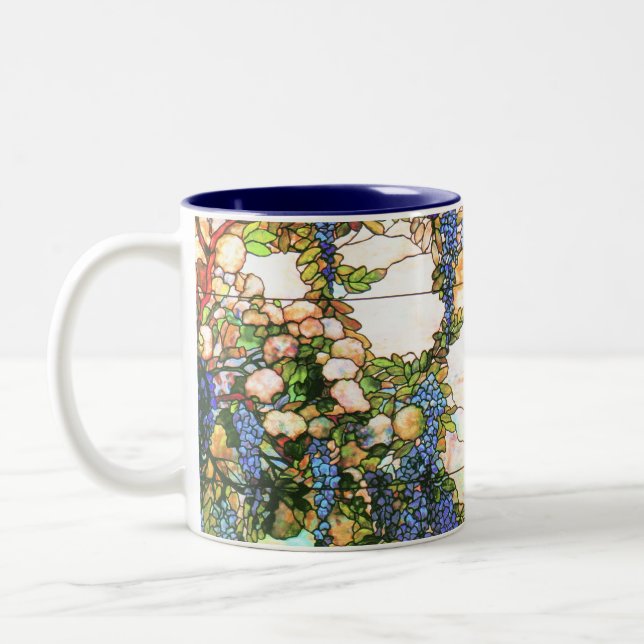 Café Em Dois Tons Caneca do vitral de Tiffany das glicínias (Esquerda)