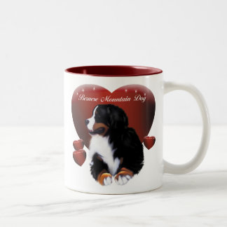 Café Em Dois Tons O dever Berner de MadDog na caneca dos corações