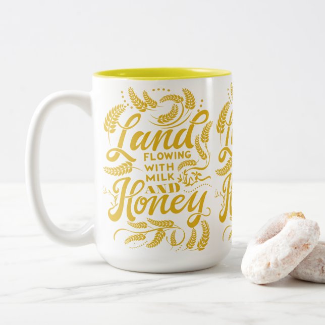 Café Em Dois Tons Terra fluindo com leite e caneca de mel (Com Donut)