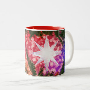 Café Em Dois Tons Tudo Está Brilhante Na Caneca De Natal