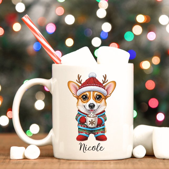 Café Engraçado Corgi Reindeer Na Caneca De Natal (Cute corgi In Christmas pajamas monogrammed holiday mug. )