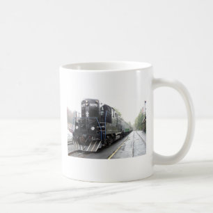 Café Estrada de ferro cénico de Adirondack, caneca da