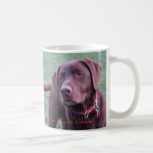 Café Eu amo a caneca de Labradors do chocolate (Direita)