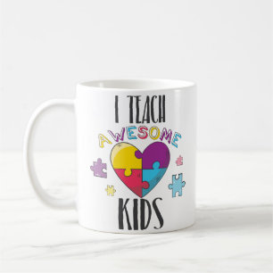 Café Eu ensino a miúdos impressionantes a caneca de