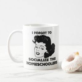 Café Eu esqueci socializar a caneca de Homeschoolers