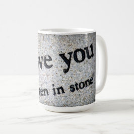 Café Eu te amo caneca de café, escrita na pedra