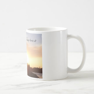 Café Fácil fá-lo - caneca do slogan de 12 etapas