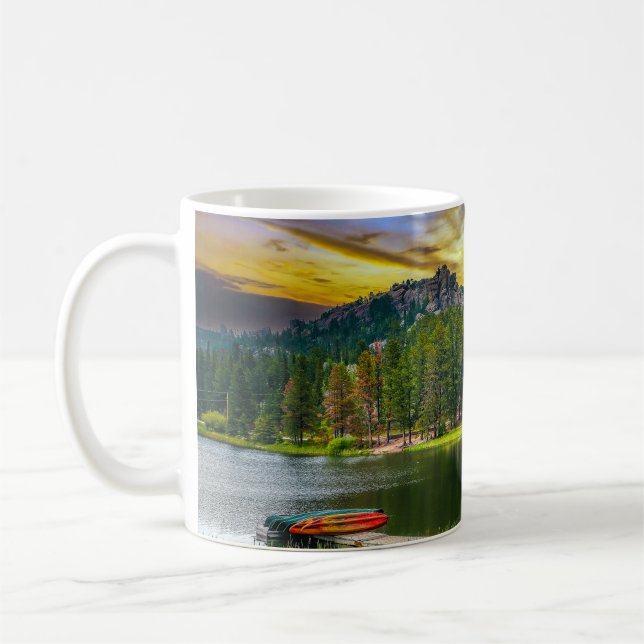 Café Lago Legion na caneca de Custer State Park (Esquerda)