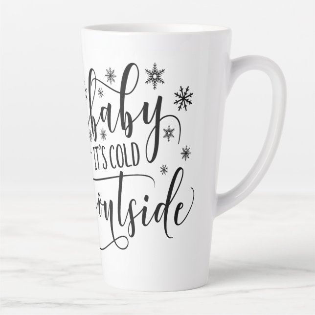 Café Latte Bebê Está Frio Fora Caneca de Natal de Inverno (Direita)