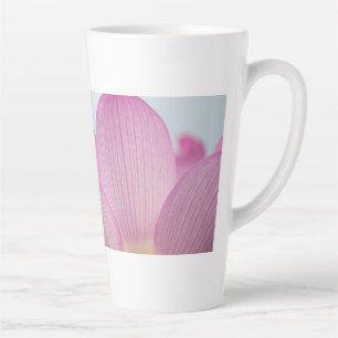 Café Latte Caneca de Macro Fotografia de Pétala Rosa