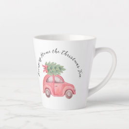 Café Latte Trazendo para casa a árvore de Natal, a caneca lat