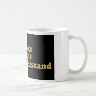 Café Livros na caneca de Nightstand