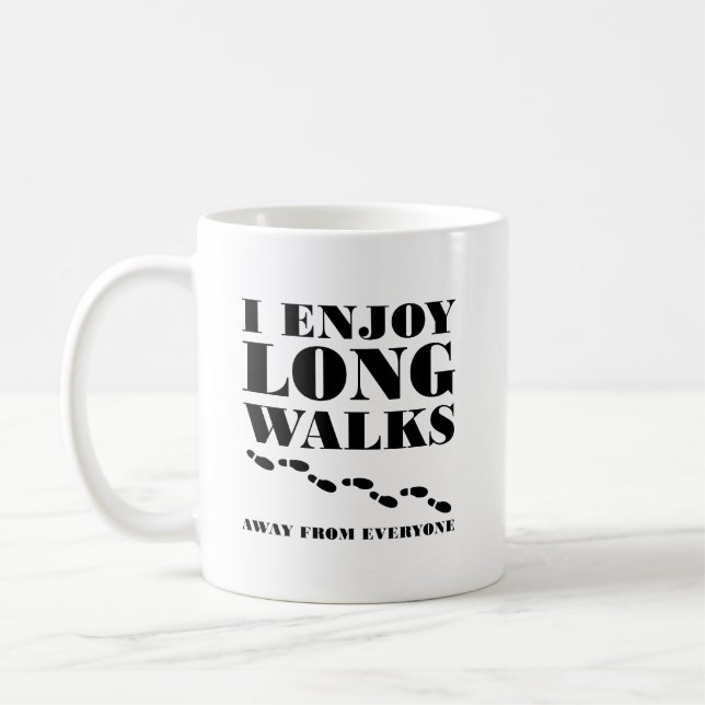 Café Longas Caminhadas Longe de Todos Caneca Divertida (Esquerda)