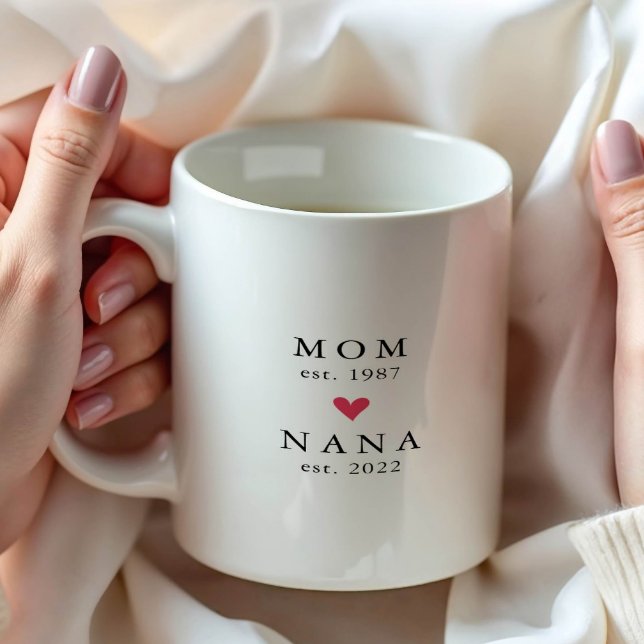 Café Mamãe Moderna | Avó Ano de Fundação. Caneca de Caf (Criador carregado)
