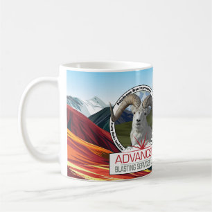 Café Montanhas de projetos policromáticos e caneca