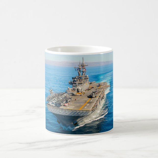 Café NAVIO AMFÍBIO DE ASSAULTOS - LHD-2 Caneca (Centro)