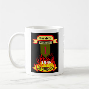 Café ø Caneca da ofensiva de Vietnam Tet do