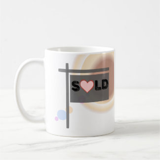 Café Os corretores de imóveis VENDERAM a caneca do