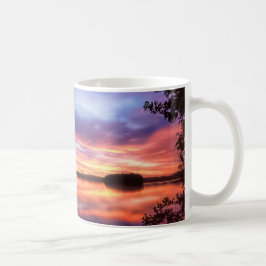 Café Por do sol na caneca de Finlandia