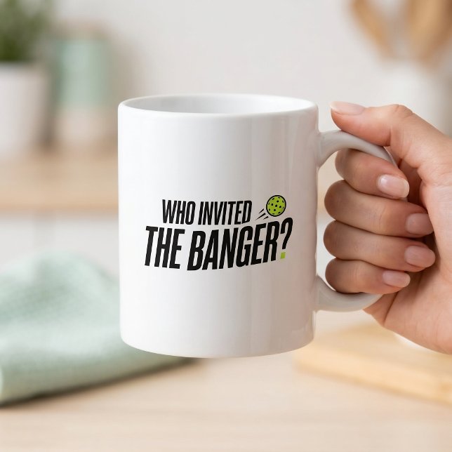 Café Quem Convidou o Banger? Caneca de Pickleball (Criador carregado)